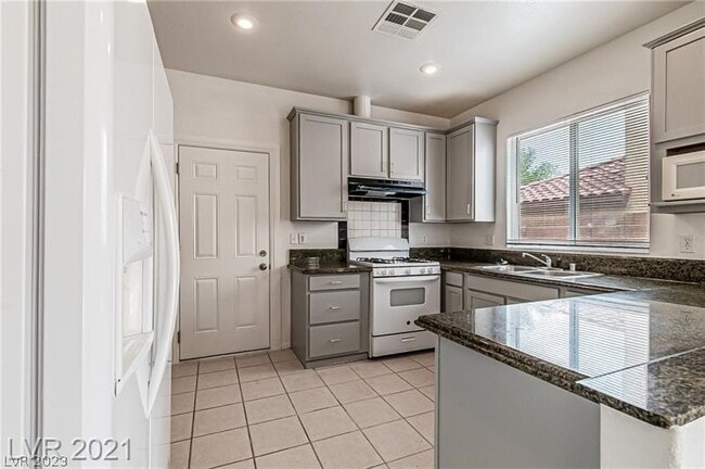 Building Photo - 5245 Monterey Park Cir