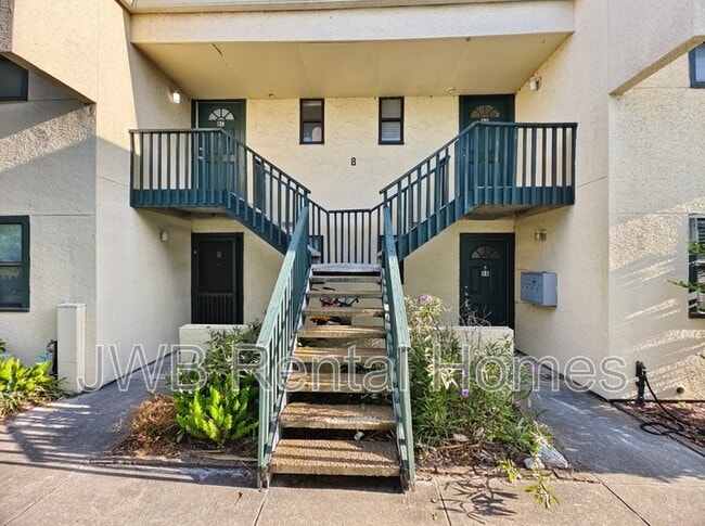 Building Photo - 1000 3rd St