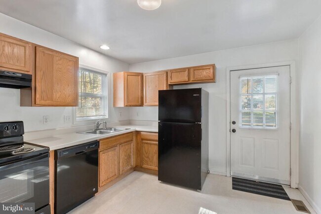 Foto del edificio - 11244 Blue Ridge Ct