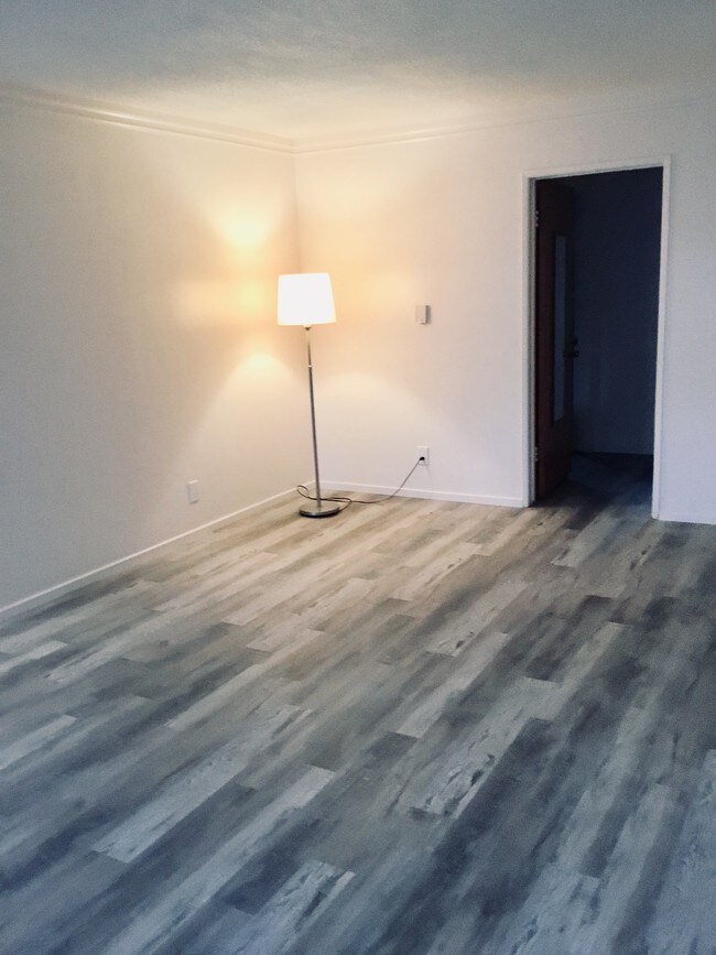 120 Alamitos Ave Unit 31, Long Beach, CA 90802 Condo for Rent in Long