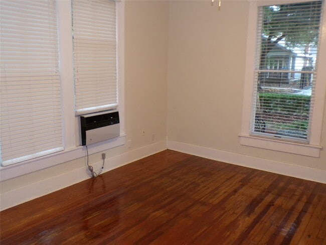 Building Photo - 3416 Morrison St