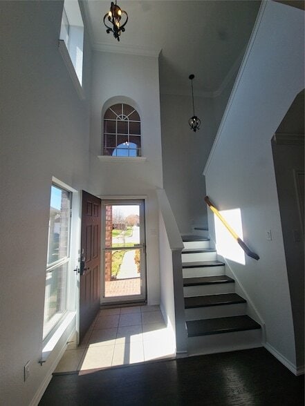 Foto del edificio - 6468 Regina Dr