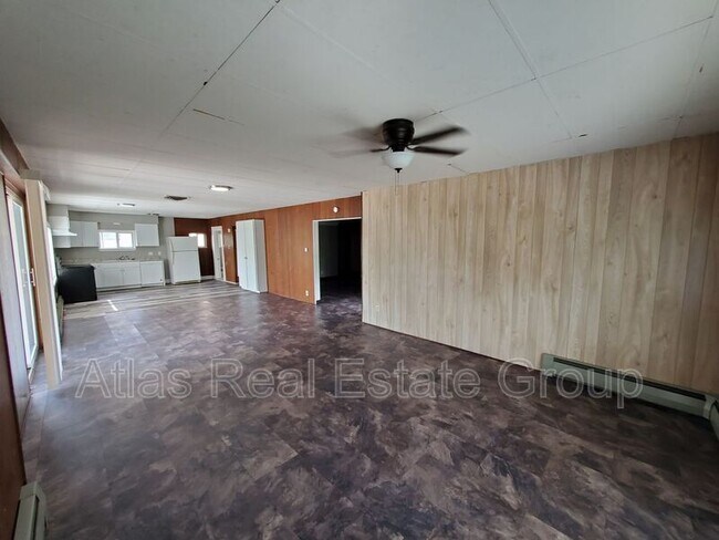 Building Photo - 1427 9th Ave