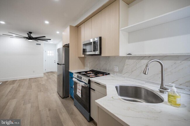 Foto del edificio - 1838 S 23rd St