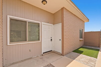 Foto del edificio - 2 bedroom, 1 bathroom single-story duplex
