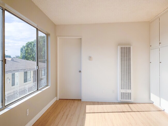 Foto del edificio - 12740 Venice Blvd