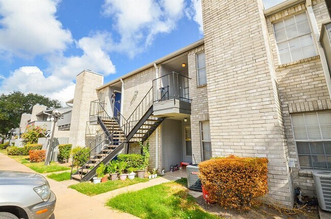 Foto del edificio - 9700 Leawood Blvd