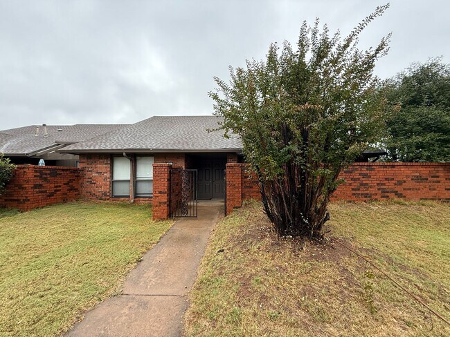 Foto del edificio - Coming Soon: Huge Master Suite, culd-du-sac, Jenks Schools, 3 bedroom