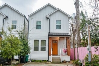 Building Photo - 1504 Evelyn St