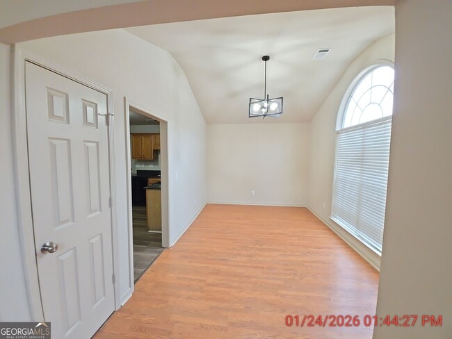 Building Photo - 2669 Deann Dr