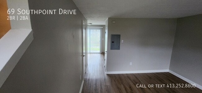 Building Photo - 69 Southpoint Dr