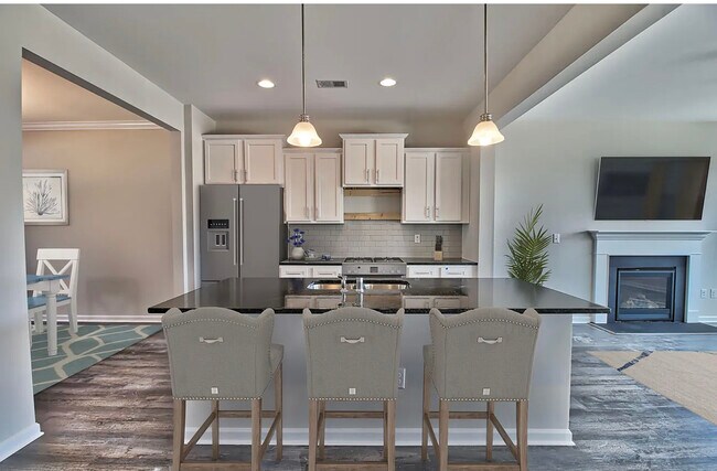 Building Photo - 304 Balsa Way