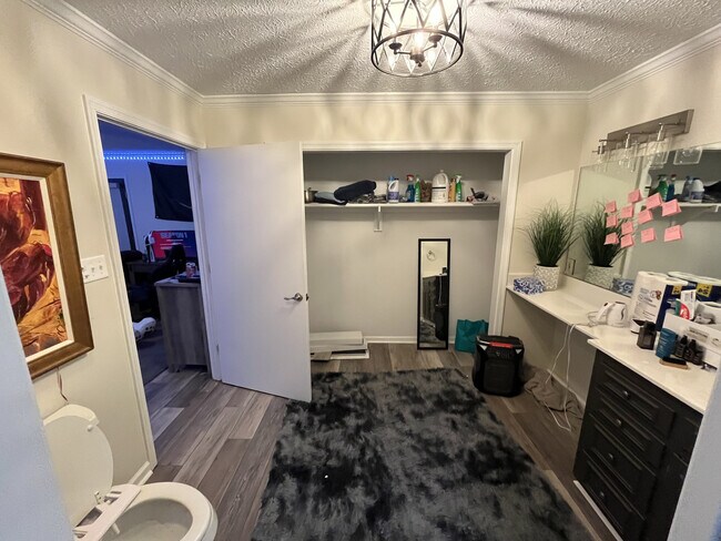 Foto del edificio - 120 Beverly Hills Cir