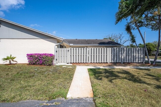 Photo - 8007 Ambach Way House