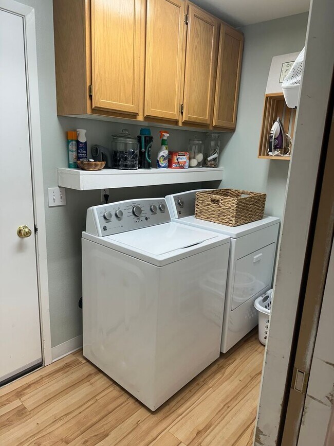 Foto del edificio - 294 NW Clay Ct