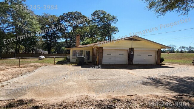 Foto del edificio - 2500 Neal Metcalf Rd