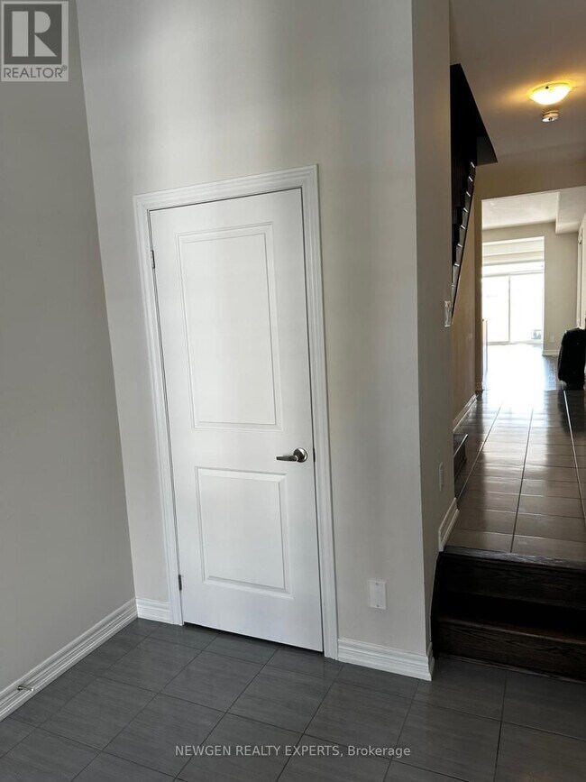 Photo du bâtiment - 17 Stonehill Ave.