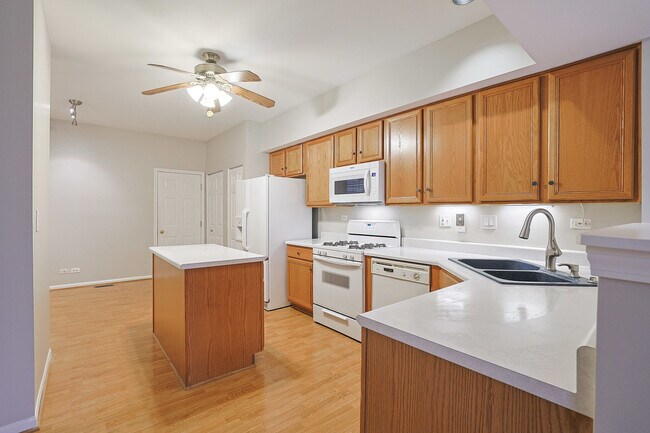 Foto del edificio - 145 Farmgate Dr