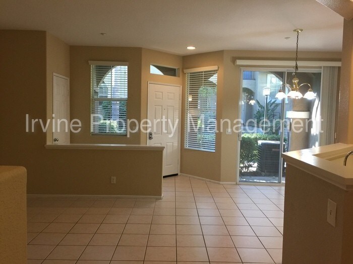 809 Larkridge, Irvine, CA 92618 Condo for Rent in Irvine, CA