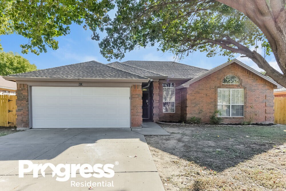 813 Globe Ave, Blue Mound, TX 76131 House Rental in Blue Mound, TX