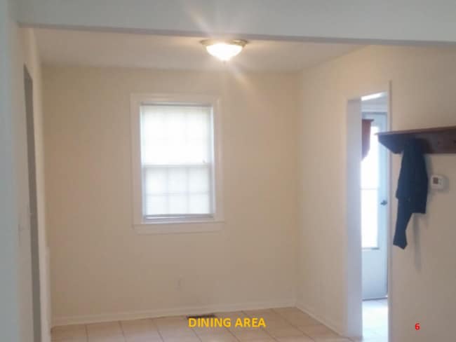 Foto del edificio - 2124 E Pembroke Ave