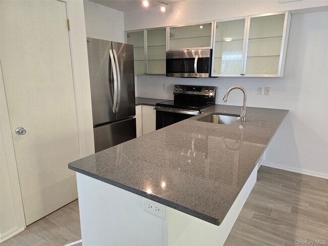 Building Photo - 90 Firwood Rd