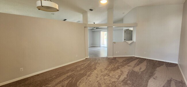 Foto del edificio - Single Family Home