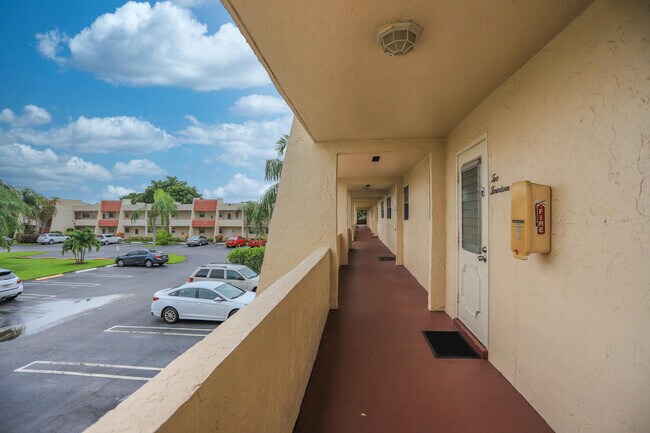 Building Photo - 2500 Fiore Way