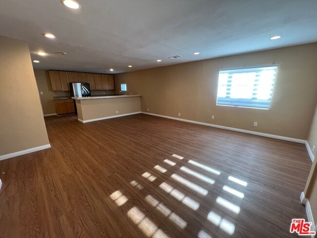 Foto del edificio - 17844 Hartland St