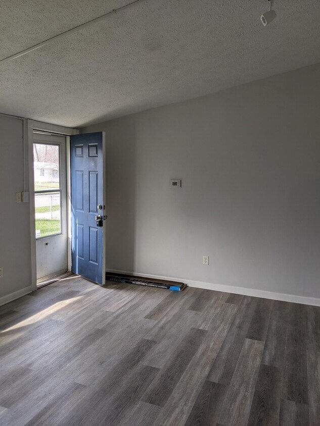 2508 Fielding Dr, Lansing, MI 48911 House Rental in Lansing, MI