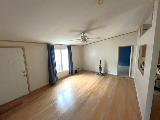 Photo - Great Location! 3 Bed, 2 Bath West-Flagsta... House