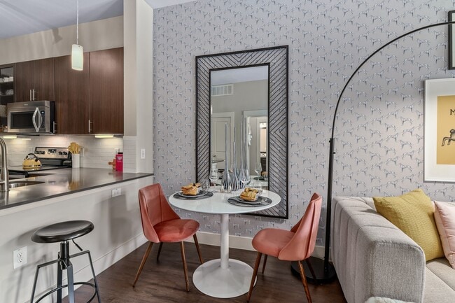 Building Photo - The Fairmount at Oak Lawn