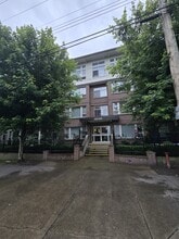 Building Photo - 46150-46150 Bole Ave