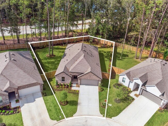 Foto del edificio - 8206 Boundary Waters Dr