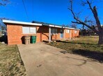 Primary Photo - Charming 4 bedroom, 2 bath home AVAILABLE ...
