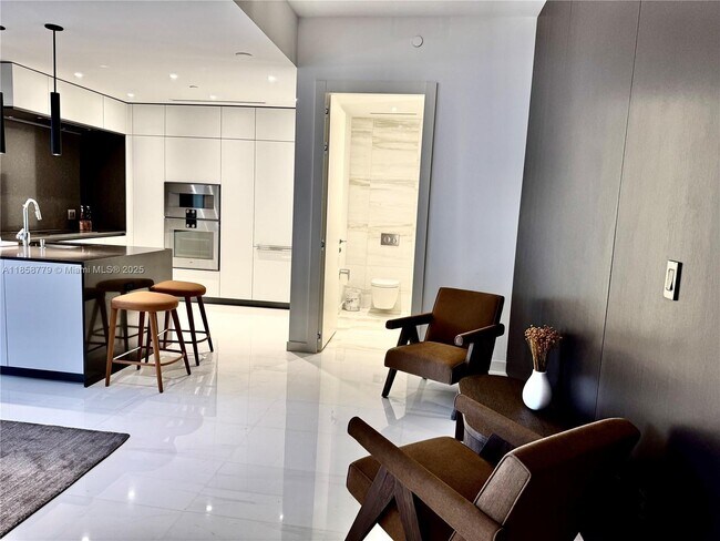 Foto del edificio - 300 Biscayne Blvd Way