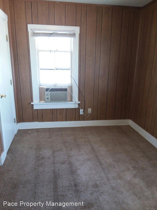 Building Photo - 2 br, 1 bath House - 717 North Houston Street
