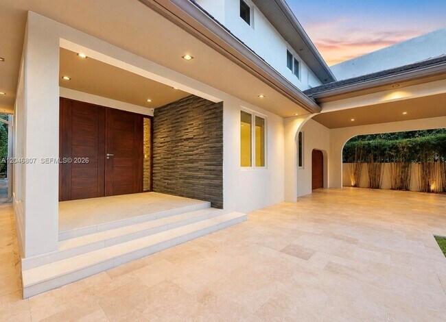 Foto del edificio - 260 S Coconut Ln
