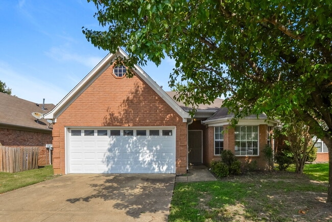 Building Photo - 8408 Cross Point Dr