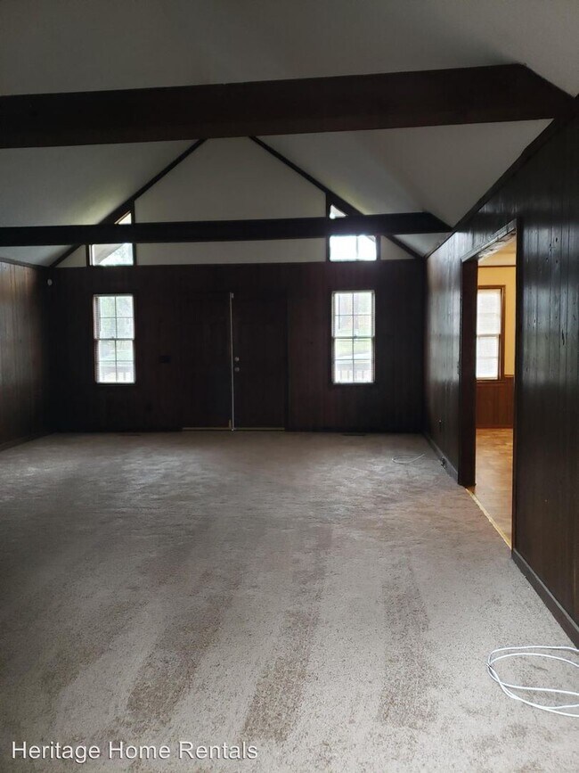 Building Photo - 3 br, 2 bath House - 6861 Fairways Dr