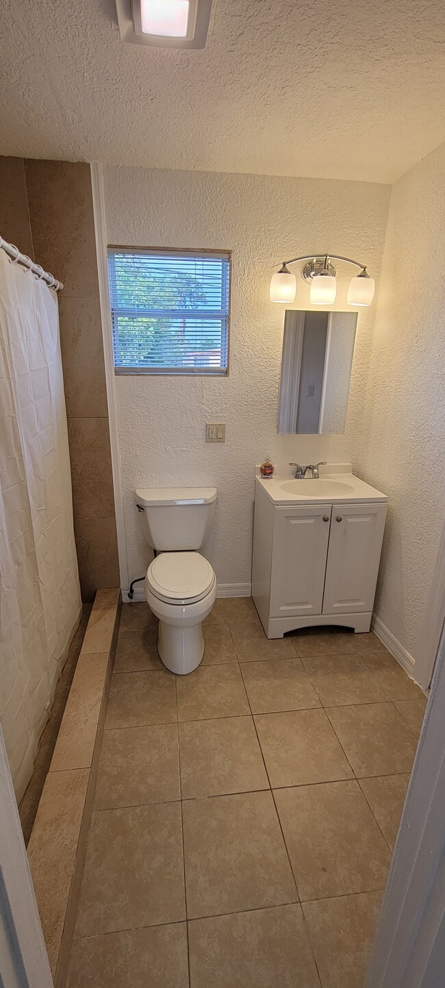 Foto del edificio - 102 Alabama Rd S