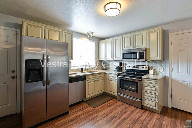 Foto del edificio - 8373 Curlycup Place - -