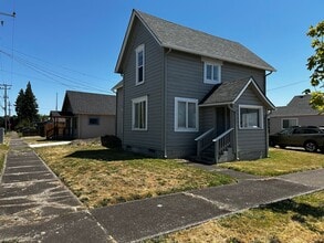 Building Photo - 1104 SE 7th Ave