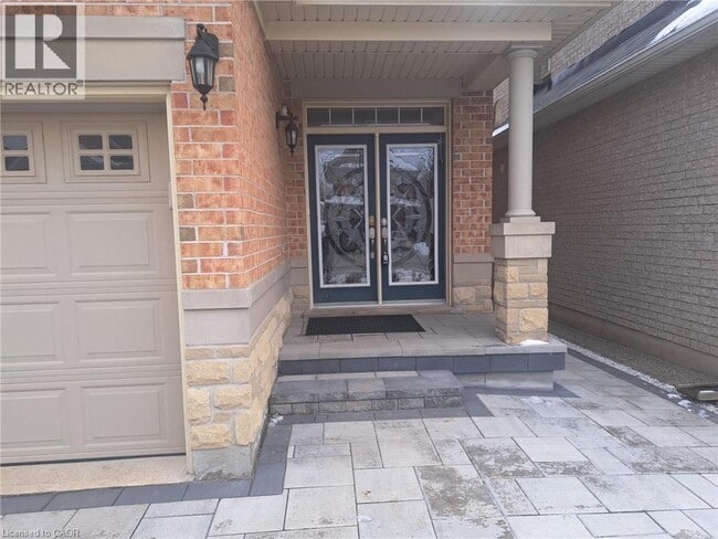 Building Photo - 39 Matteo Trail