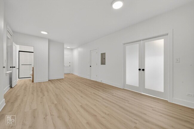 Foto del edificio - 6967 N Bell Ave