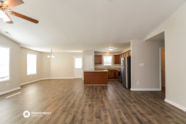 Building Photo - 470 Sherrill Farm Dr