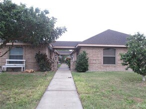 Building Photo - 11 West Dr