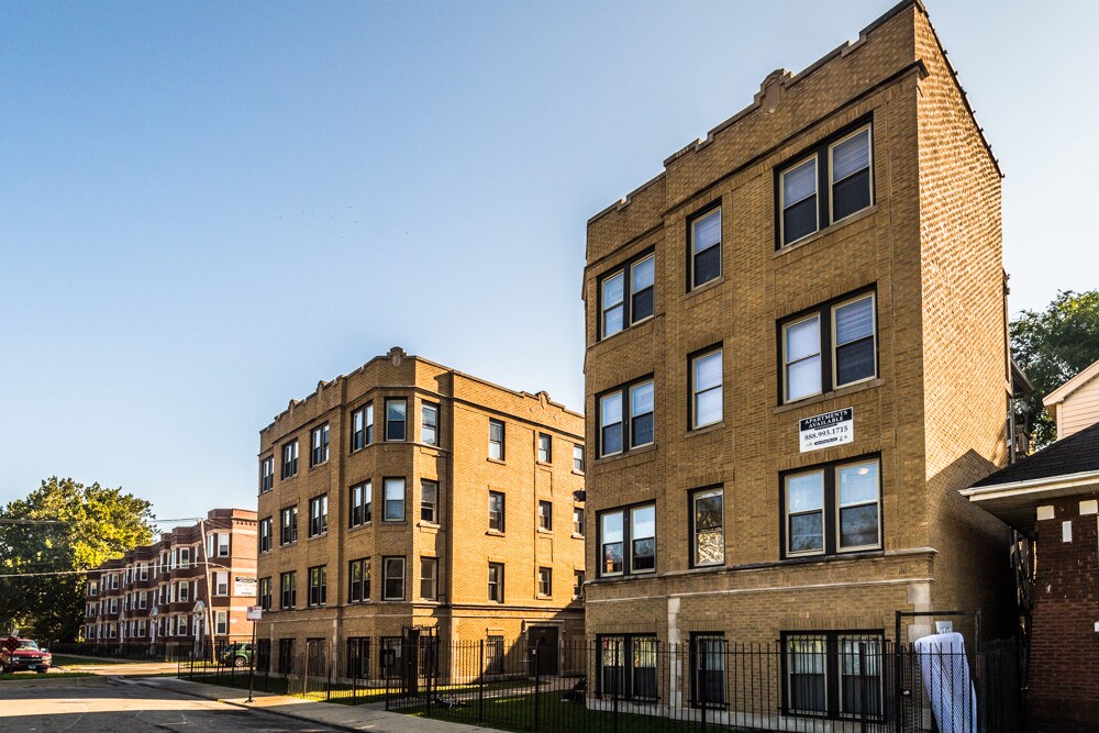 Foto principal - 7701 S Stewart Ave
