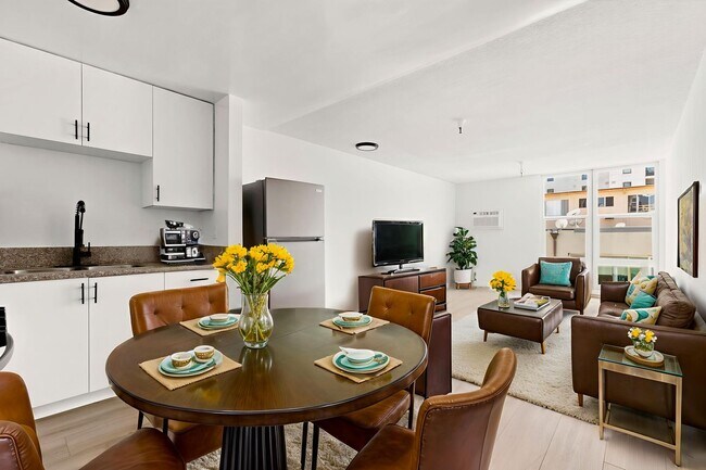 Foto del interior - 515 S Kingsley Dr
