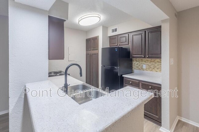 Building Photo - 2228 Ridgmar Plaza - 34